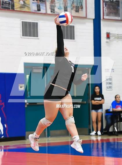 Thumbnail 3 in Northwest Christian vs. Valley Christian (AIA 3A Final)  photogallery.