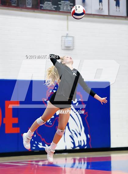 Thumbnail 3 in Northwest Christian vs. Valley Christian (AIA 3A Final)  photogallery.