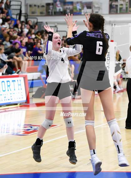 Thumbnail 3 in Northwest Christian vs. Valley Christian (AIA 3A Final)  photogallery.