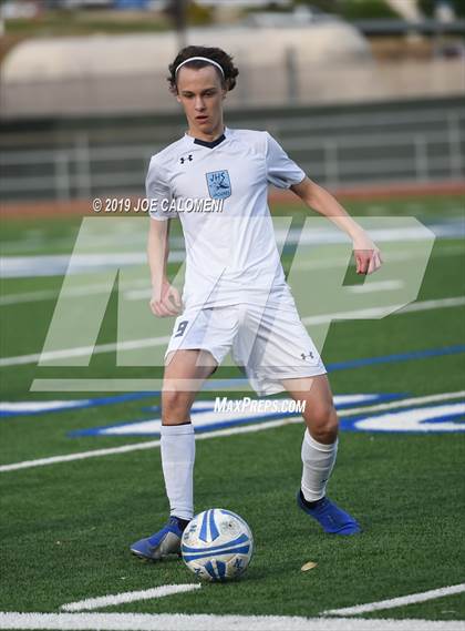 Thumbnail 3 in Johnson vs New Braunfels (UIL 6A Area Playoff) photogallery.