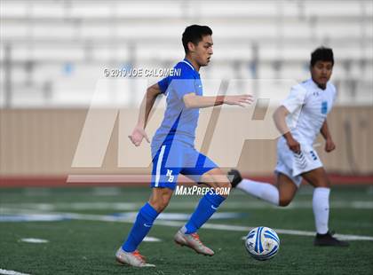 Thumbnail 3 in Johnson vs New Braunfels (UIL 6A Area Playoff) photogallery.