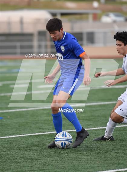 Thumbnail 3 in Johnson vs New Braunfels (UIL 6A Area Playoff) photogallery.