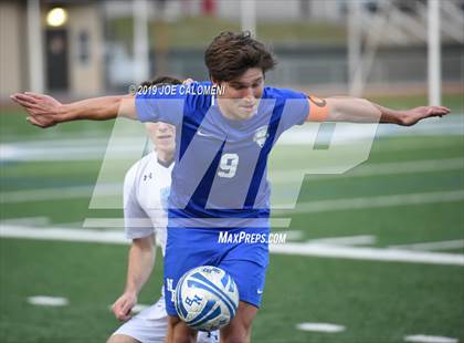 Thumbnail 3 in Johnson vs New Braunfels (UIL 6A Area Playoff) photogallery.