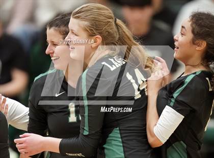 Thumbnail 2 in Oakton @ Langley photogallery.