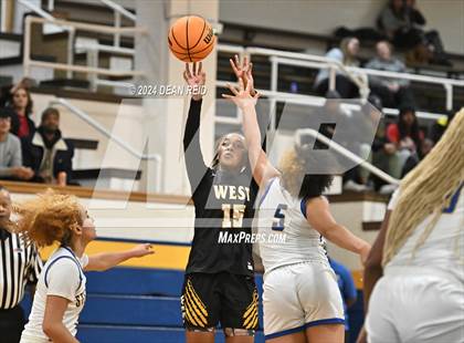 Thumbnail 2 in Joliet West @ Joliet Central photogallery.