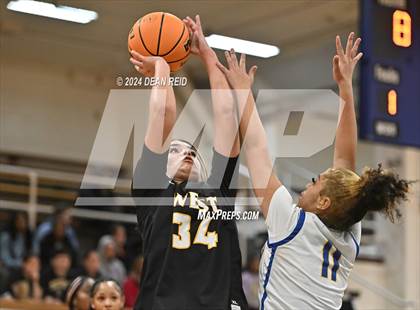 Thumbnail 3 in Joliet West @ Joliet Central photogallery.