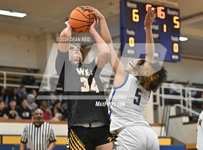 Thumbnail 2 in Joliet West @ Joliet Central photogallery.