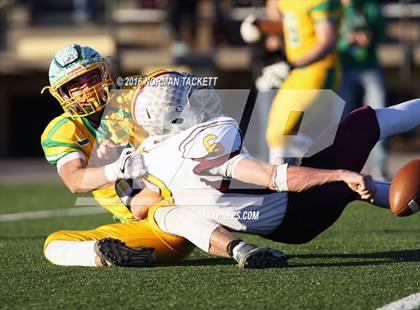 Thumbnail 3 in Osborne vs. St. Francis (KSHSAA 8M D1 Final) photogallery.