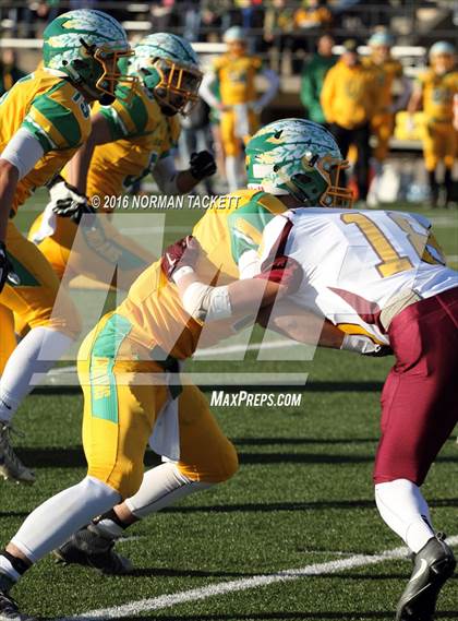 Thumbnail 2 in Osborne vs. St. Francis (KSHSAA 8M D1 Final) photogallery.