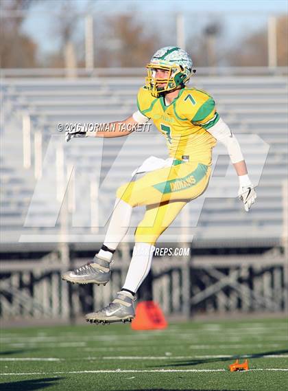 Thumbnail 2 in Osborne vs. St. Francis (KSHSAA 8M D1 Final) photogallery.