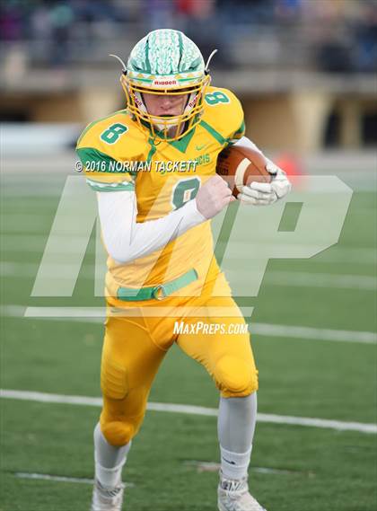 Thumbnail 2 in Osborne vs. St. Francis (KSHSAA 8M D1 Final) photogallery.