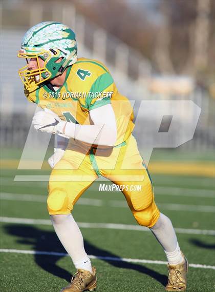 Thumbnail 2 in Osborne vs. St. Francis (KSHSAA 8M D1 Final) photogallery.