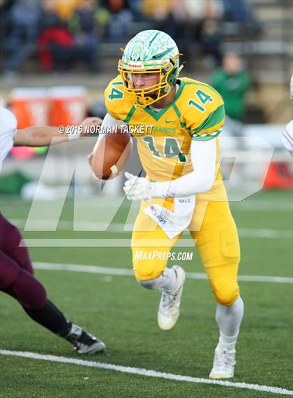 Thumbnail 3 in Osborne vs. St. Francis (KSHSAA 8M D1 Final) photogallery.
