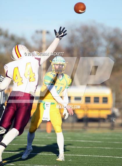 Thumbnail 1 in Osborne vs. St. Francis (KSHSAA 8M D1 Final) photogallery.