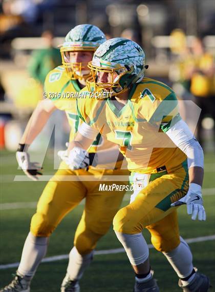 Thumbnail 2 in Osborne vs. St. Francis (KSHSAA 8M D1 Final) photogallery.