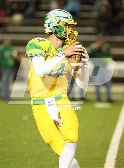 Thumbnail 1 in Osborne vs. St. Francis (KSHSAA 8M D1 Final) photogallery.