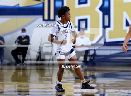 Thumbnail 2 in Mater Dei vs. St. John Bosco photogallery.