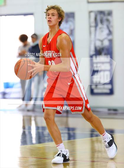Thumbnail 1 in Mater Dei vs. St. John Bosco photogallery.