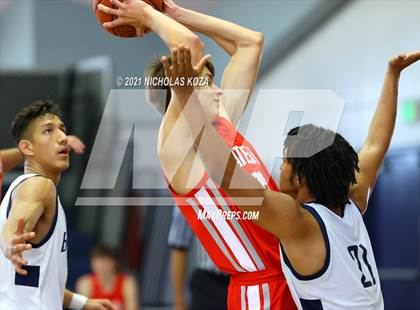 Thumbnail 1 in Mater Dei vs. St. John Bosco photogallery.