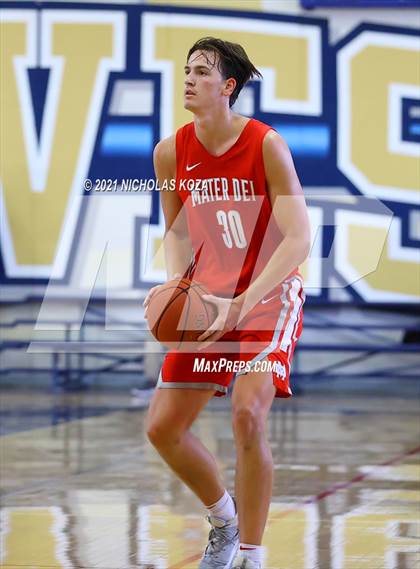 Thumbnail 1 in Mater Dei vs. St. John Bosco photogallery.
