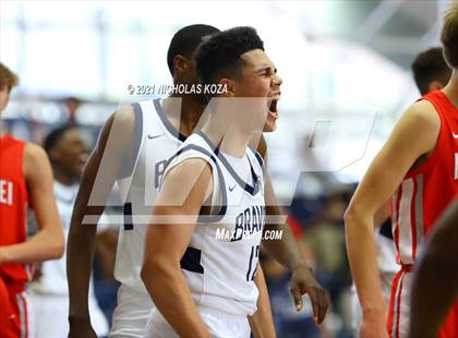 Thumbnail 3 in Mater Dei vs. St. John Bosco photogallery.