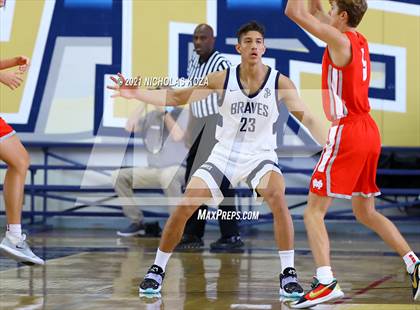 Thumbnail 1 in Mater Dei vs. St. John Bosco photogallery.