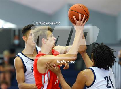 Thumbnail 2 in Mater Dei vs. St. John Bosco photogallery.