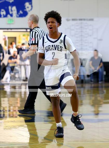 Thumbnail 2 in Mater Dei vs. St. John Bosco photogallery.