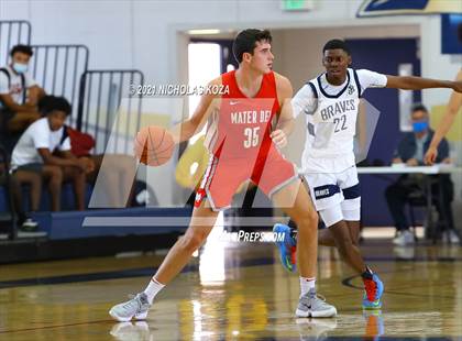 Thumbnail 3 in Mater Dei vs. St. John Bosco photogallery.