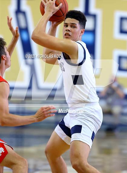 Thumbnail 3 in Mater Dei vs. St. John Bosco photogallery.