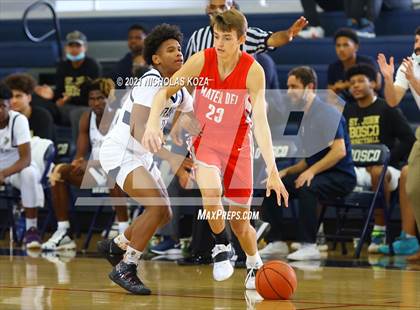 Thumbnail 2 in Mater Dei vs. St. John Bosco photogallery.