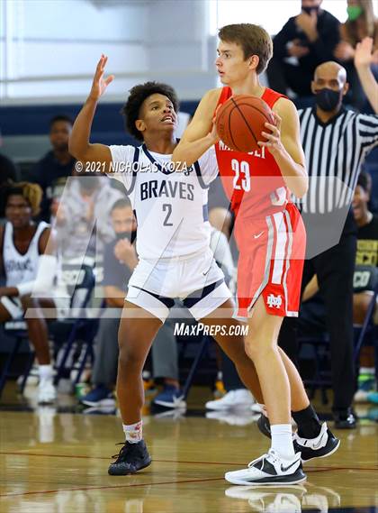 Thumbnail 3 in Mater Dei vs. St. John Bosco photogallery.