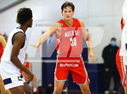 Thumbnail 1 in Mater Dei vs. St. John Bosco photogallery.