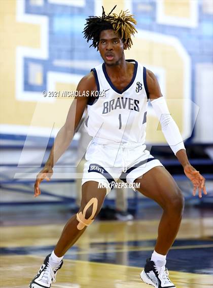 Thumbnail 1 in Mater Dei vs. St. John Bosco photogallery.