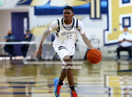 Thumbnail 2 in Mater Dei vs. St. John Bosco photogallery.