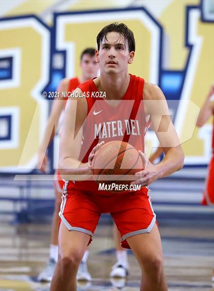 Thumbnail 1 in Mater Dei vs. St. John Bosco photogallery.