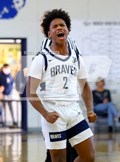 Thumbnail 2 in Mater Dei vs. St. John Bosco photogallery.