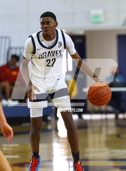 Thumbnail 3 in Mater Dei vs. St. John Bosco photogallery.
