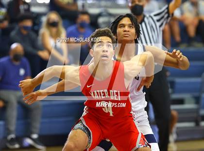 Thumbnail 1 in Mater Dei vs. St. John Bosco photogallery.