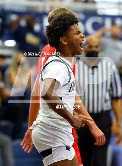 Thumbnail 3 in Mater Dei vs. St. John Bosco photogallery.