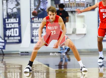 Thumbnail 1 in Mater Dei vs. St. John Bosco photogallery.