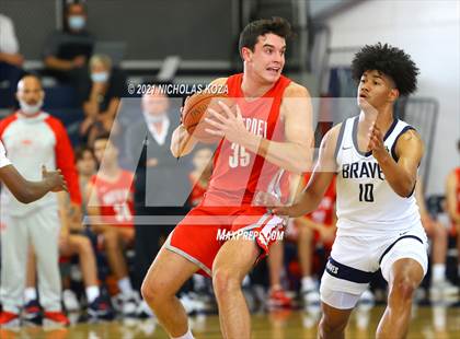 Thumbnail 1 in Mater Dei vs. St. John Bosco photogallery.