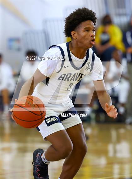 Thumbnail 3 in Mater Dei vs. St. John Bosco photogallery.