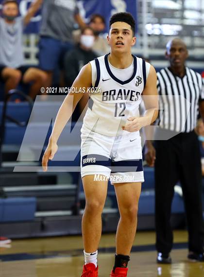 Thumbnail 2 in Mater Dei vs. St. John Bosco photogallery.