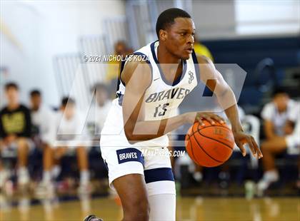 Thumbnail 3 in Mater Dei vs. St. John Bosco photogallery.