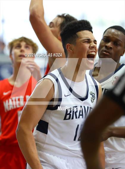 Thumbnail 1 in Mater Dei vs. St. John Bosco photogallery.