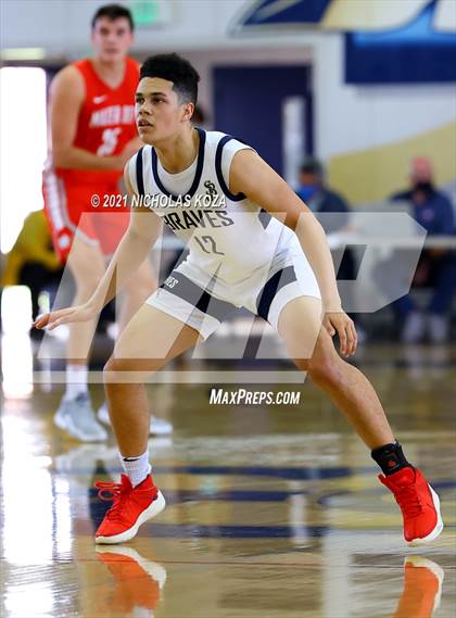 Thumbnail 3 in Mater Dei vs. St. John Bosco photogallery.