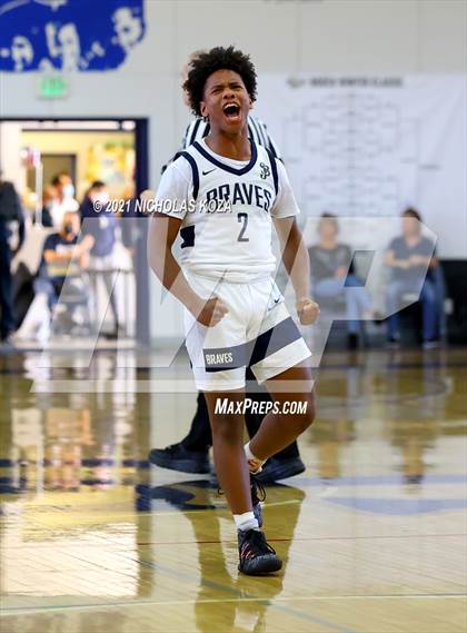 Thumbnail 1 in Mater Dei vs. St. John Bosco photogallery.