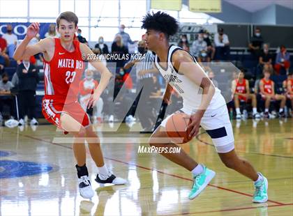 Thumbnail 2 in Mater Dei vs. St. John Bosco photogallery.
