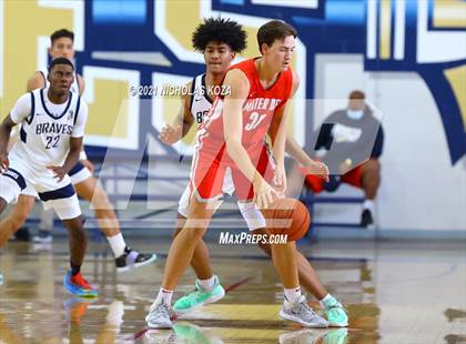 Thumbnail 3 in Mater Dei vs. St. John Bosco photogallery.